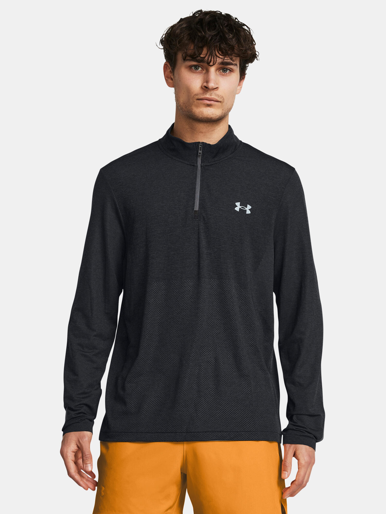 UNDER ARMOUR picture