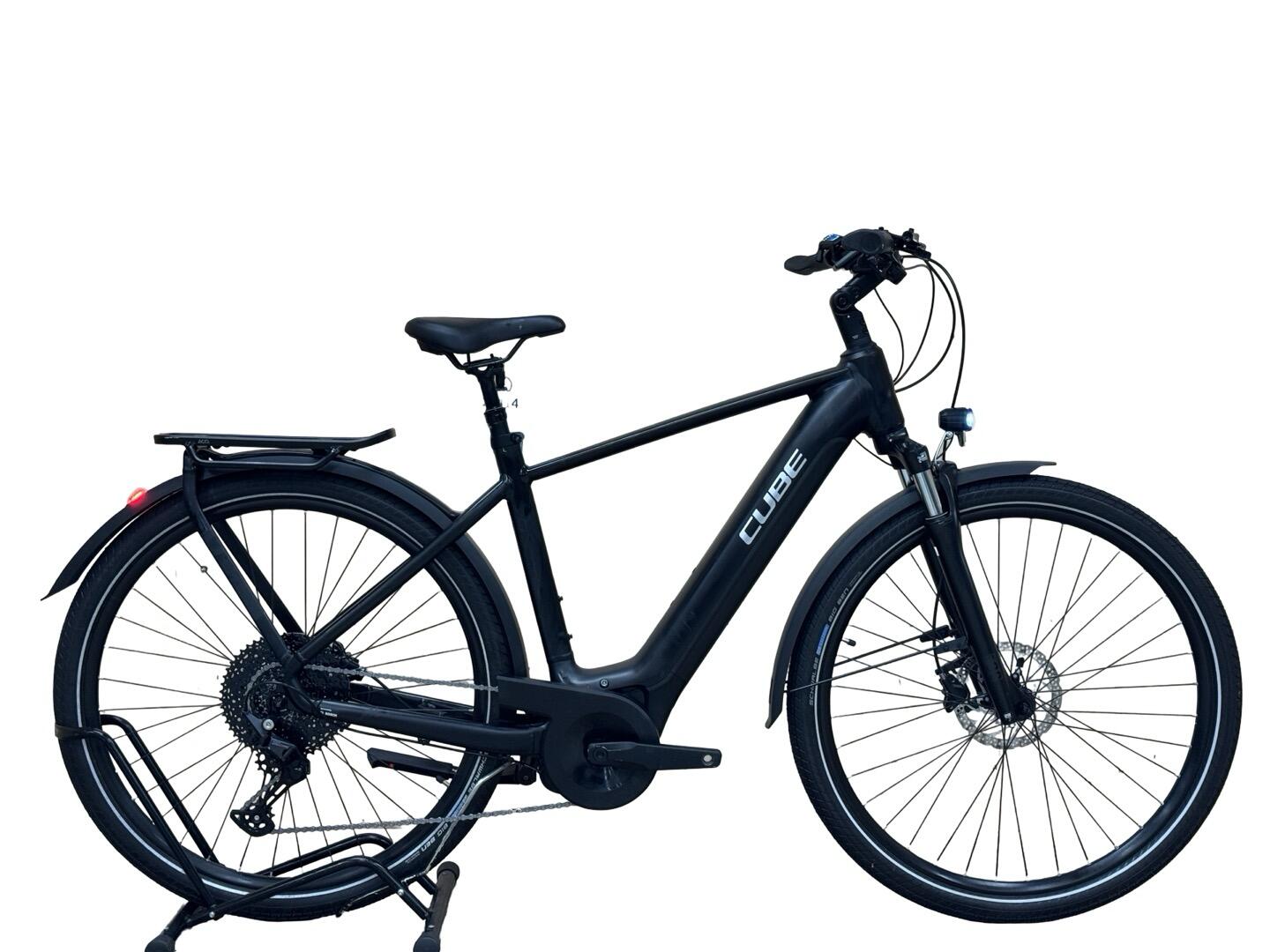 CUBE Reconditionné - Vélo électrique Cube Touring Hybrid Pro 625 Shimano - comme neuf