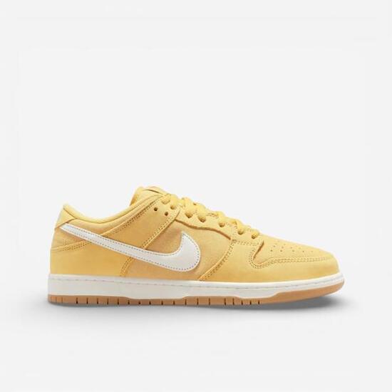 Nike SB Dunk Low Saturn Gold