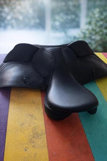 Entre Particuliers - Selle d'obstacle Supreme Sydney 17.5