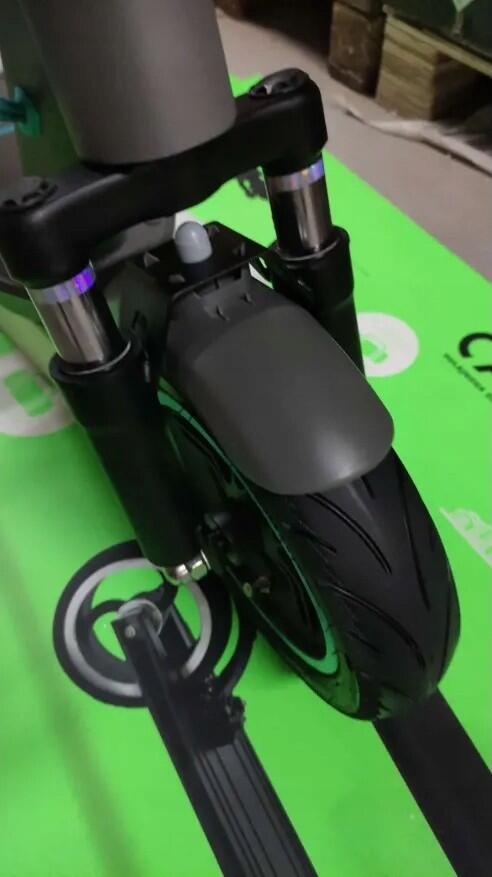 Second Life Hulajnoga elektryczna Motus Scooty 10 Plus, 500W stan bardzo dobry 6/7