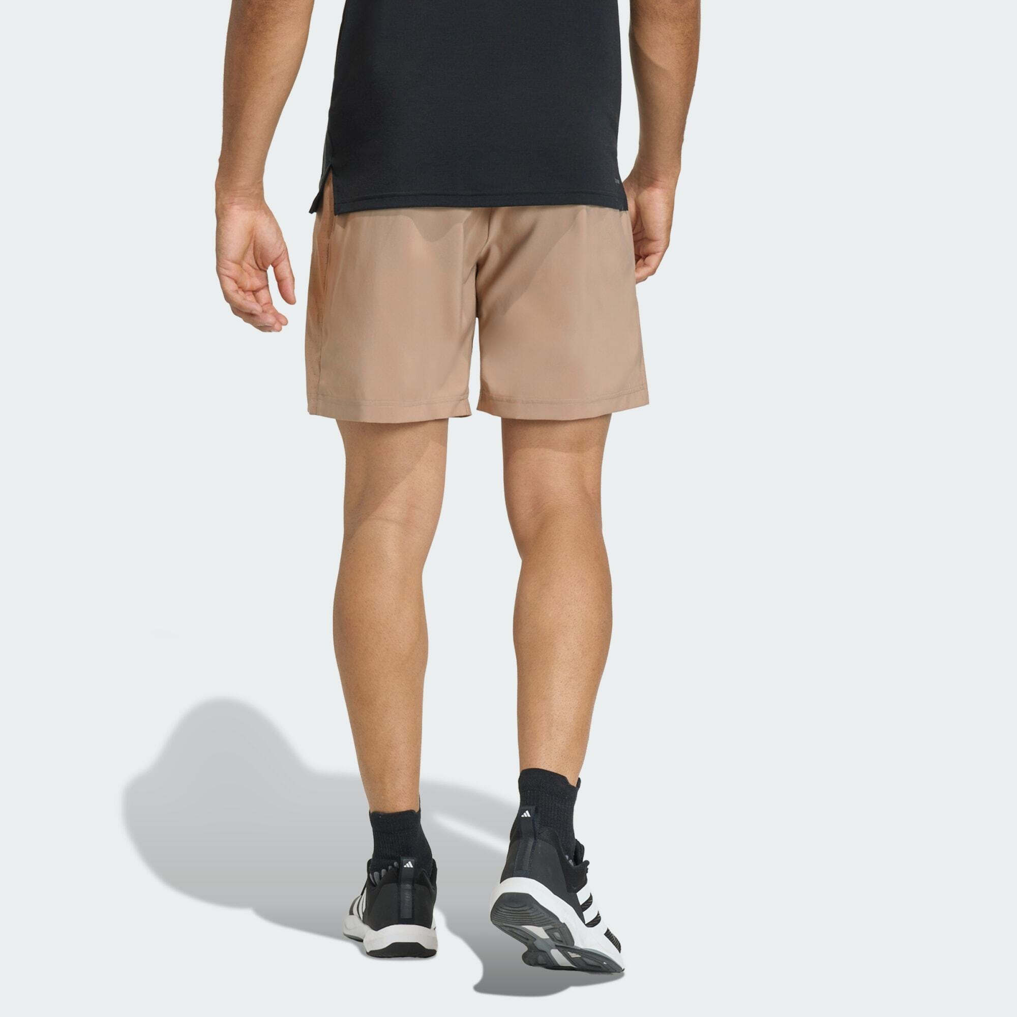 PANTALÓN CORTO TÉCNICO DE ENTRENAMIENTO ESSENTIALS BASE 3/5