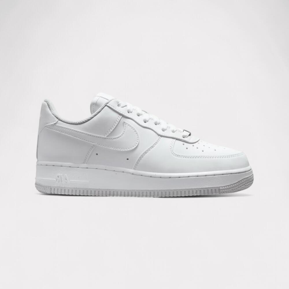 NIKE picture