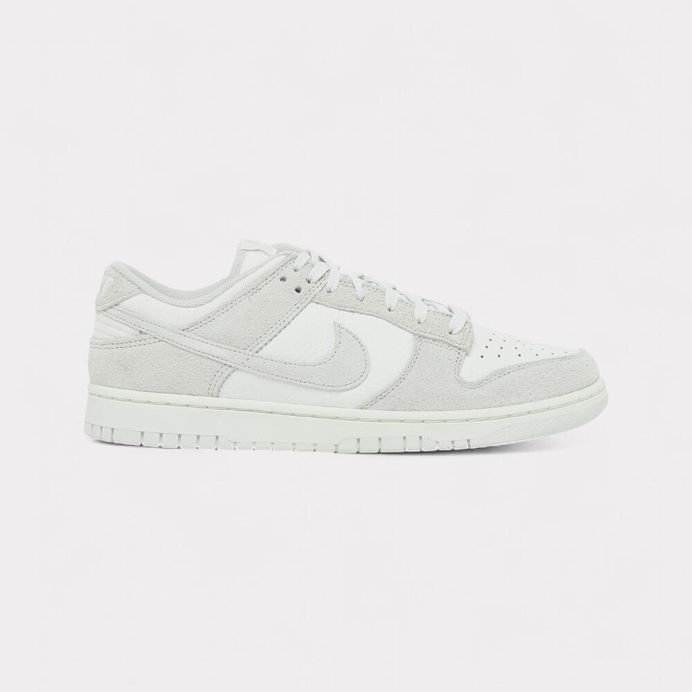 NIKE picture