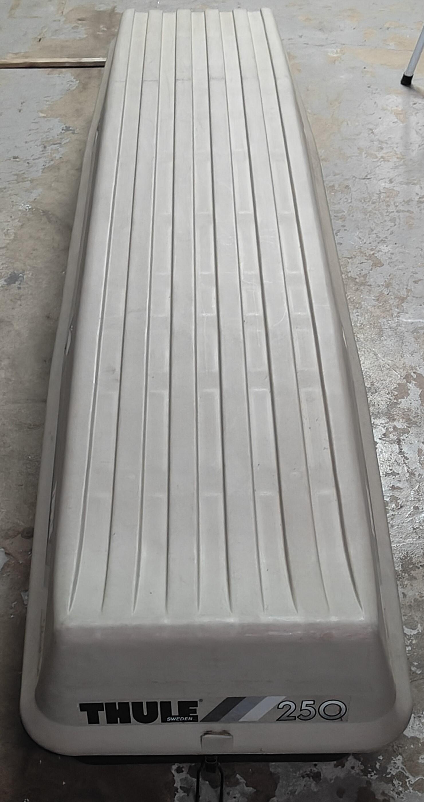 Tussen Particulieren - Thule 250 skibox 4/4