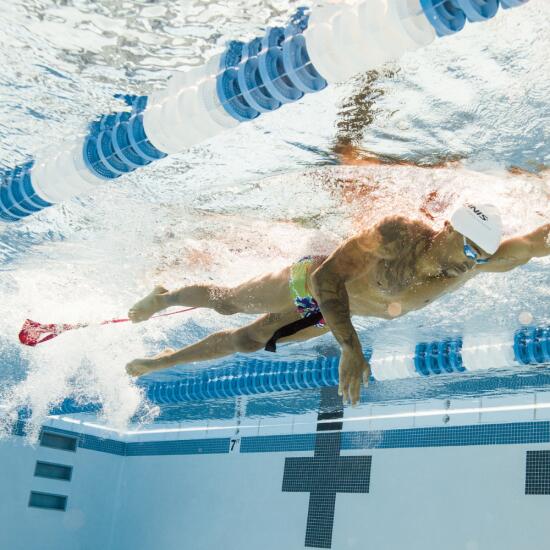 Finis Swimming Parachute 20cm Red 3/3