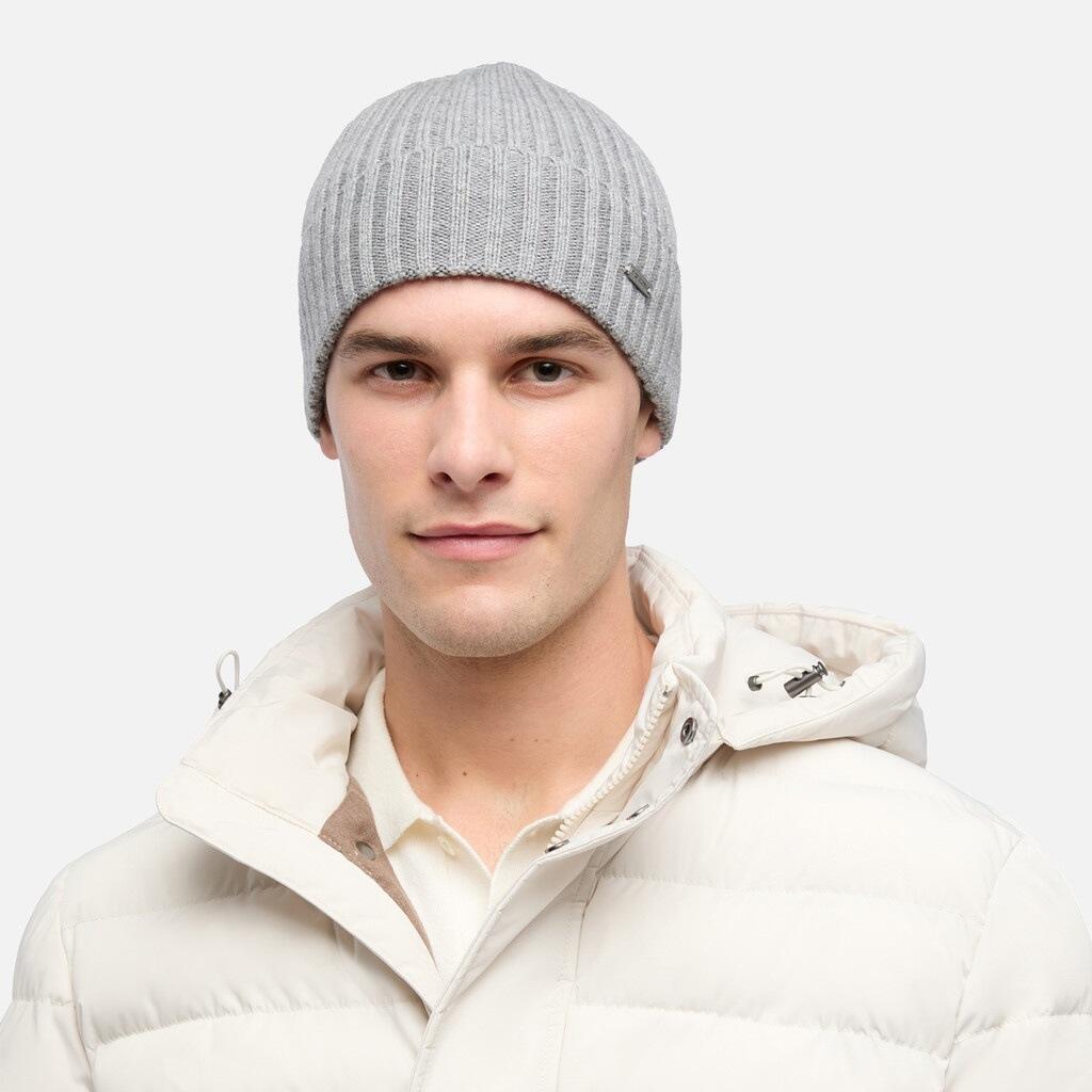 Bonnet Geox Modèle Yvan Couleur Gris 4/5