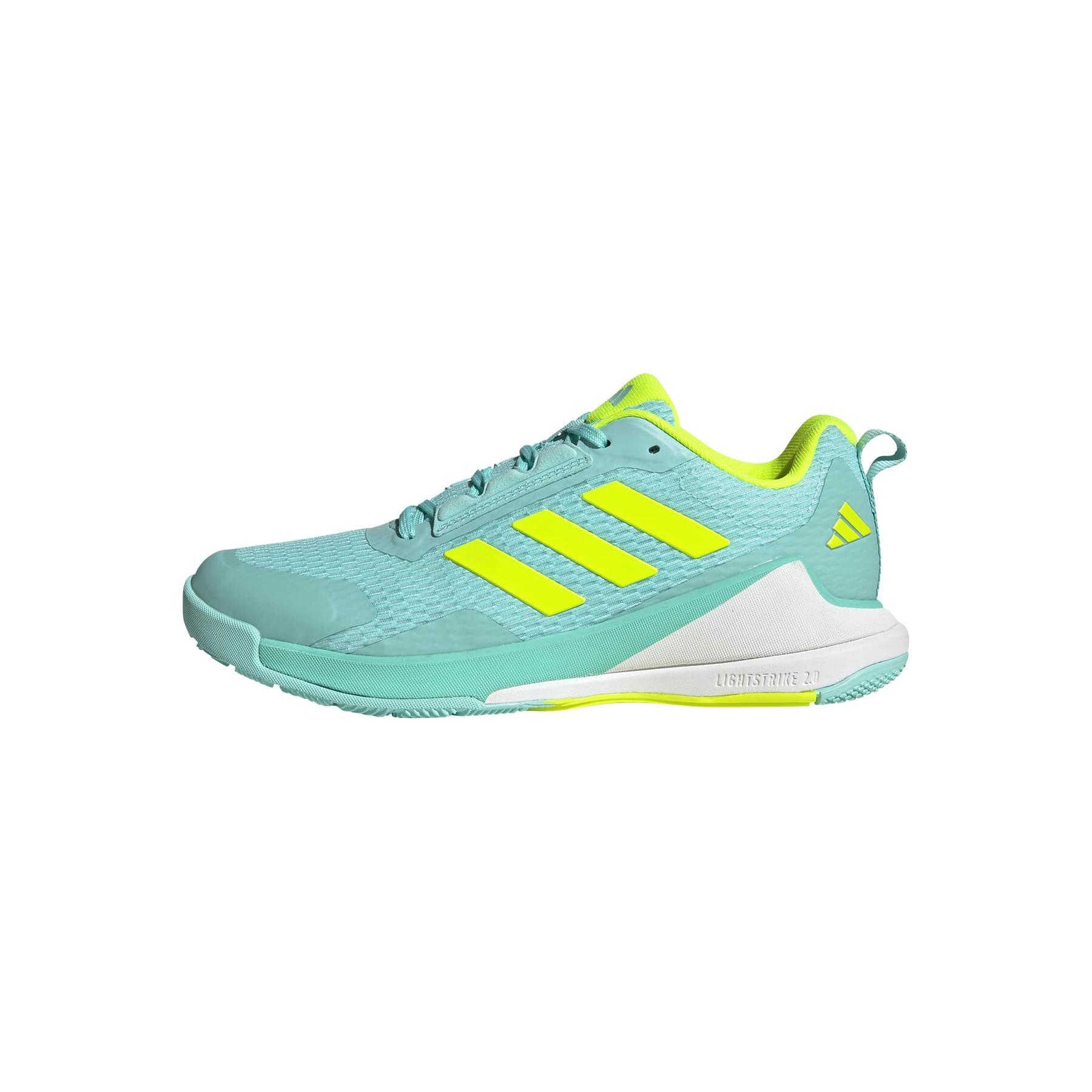 Chaussures indoor femme adidas Novaflight 2 3/7
