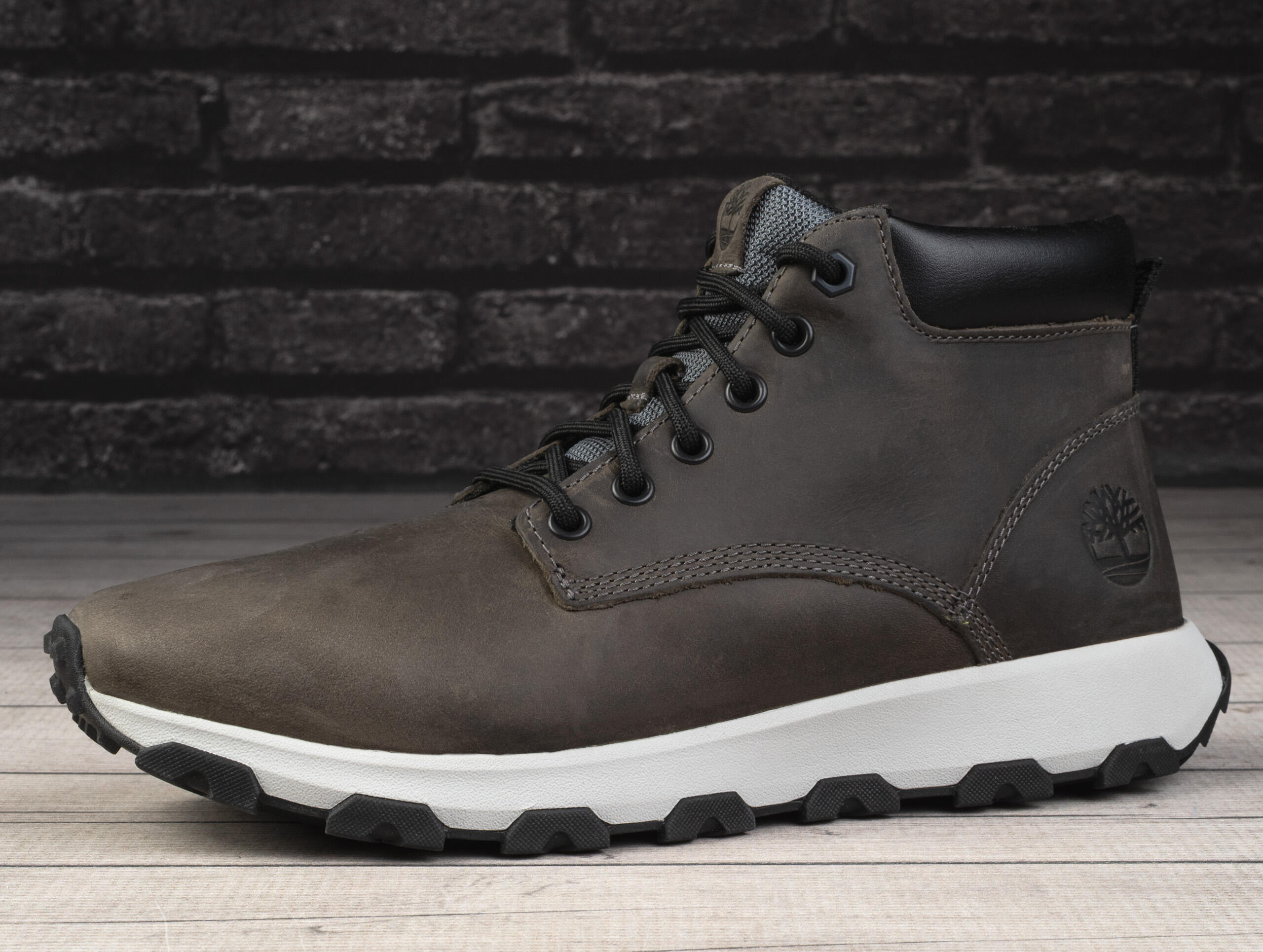 Buty do chodzenia Timberland   WINSOR PARK CHUKKA 3/6