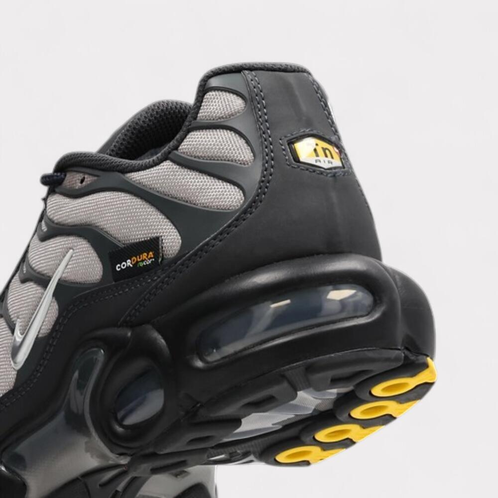Nike Air Max Plus Cordura - Dark Smoke Grey 7/7