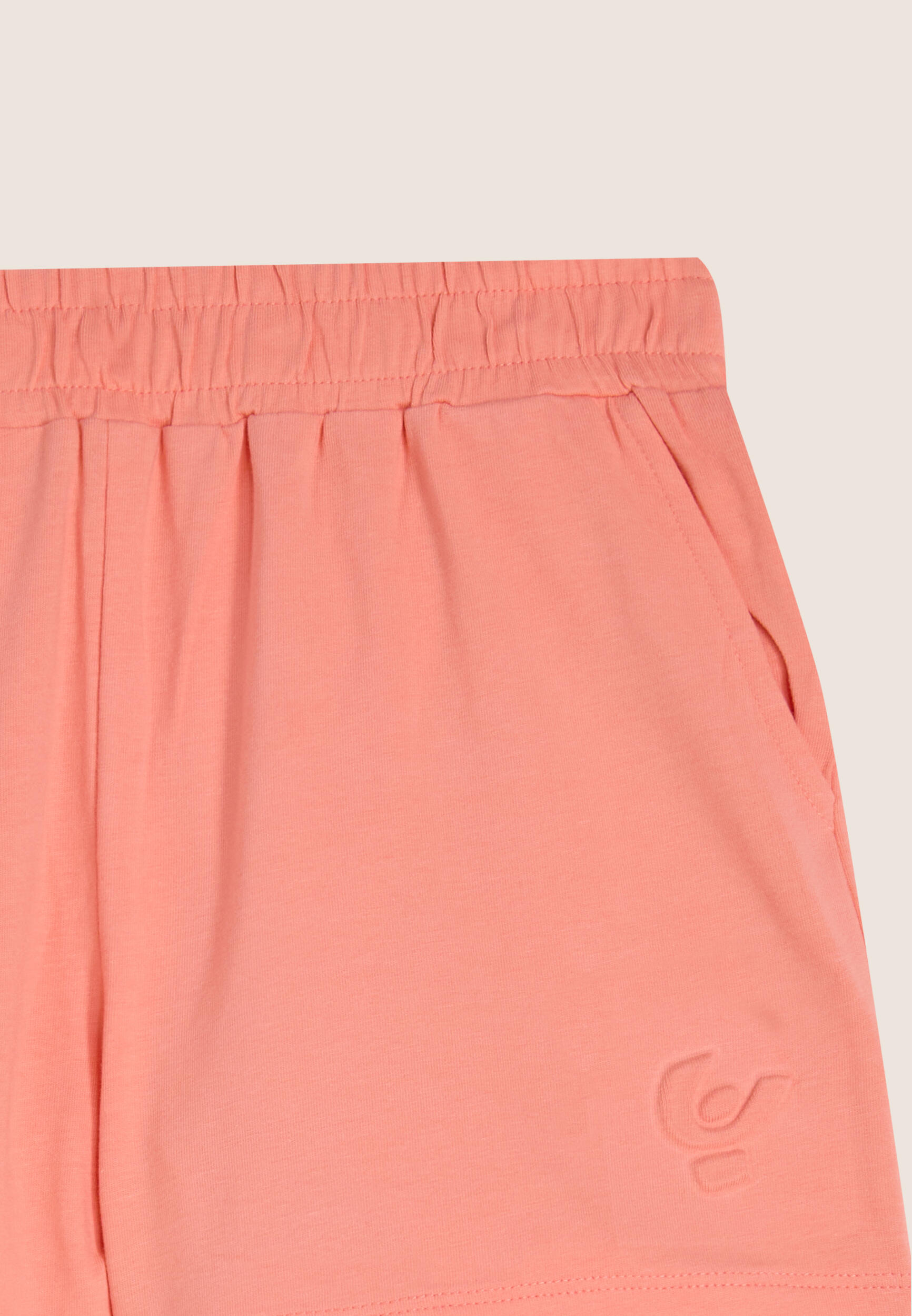 Pantalón corto con elástico interior y bolsillos 3/3