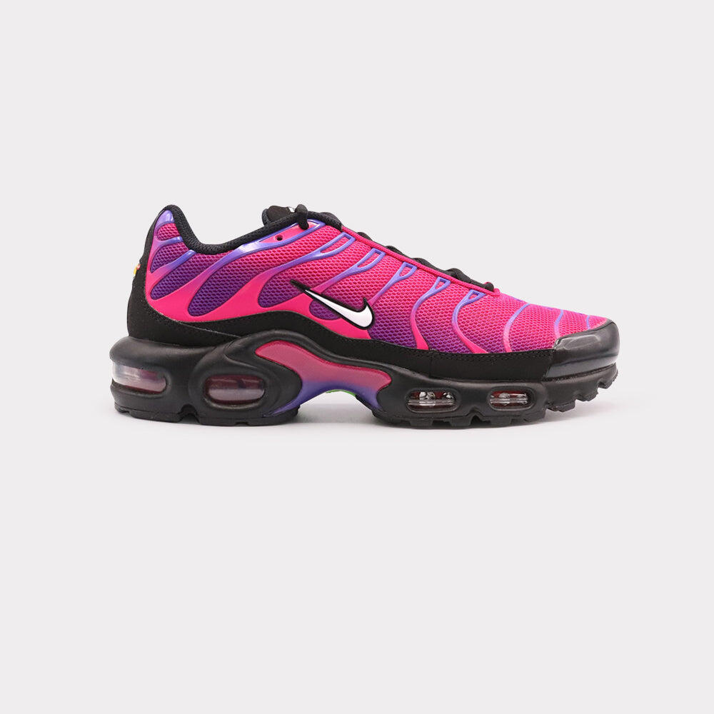 NIKE picture