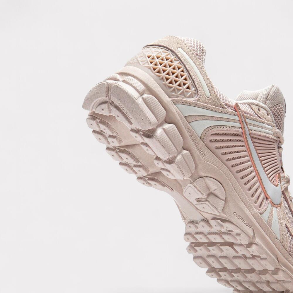 Nike Zoom Vomero 5 - Slit red 5/5
