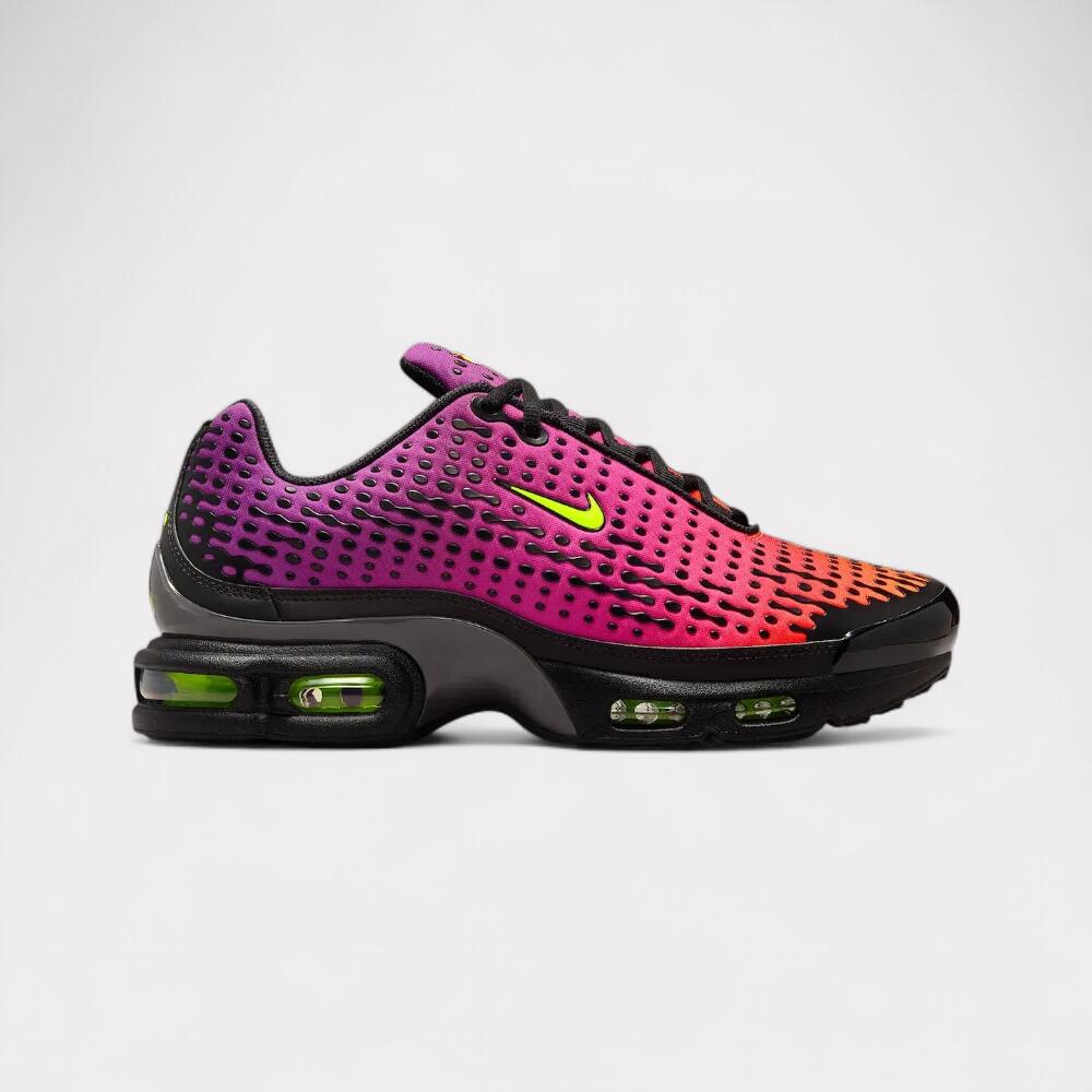 NIKE picture
