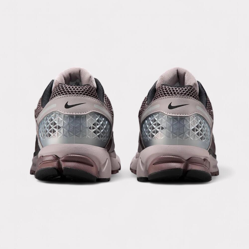 Nike Zoom Vomero 5 - Grey Cave Stone 4/7