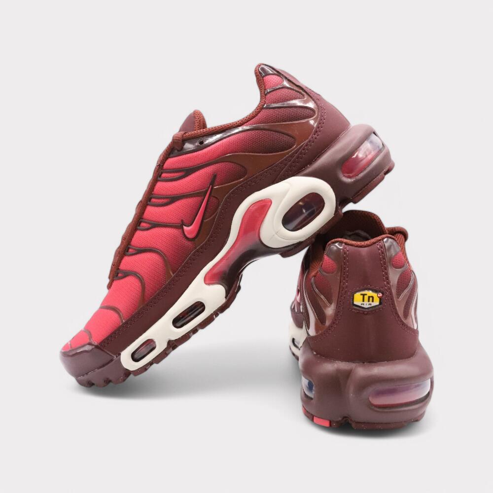 Nike Air Max Plus - Burgundy Crush 3/4