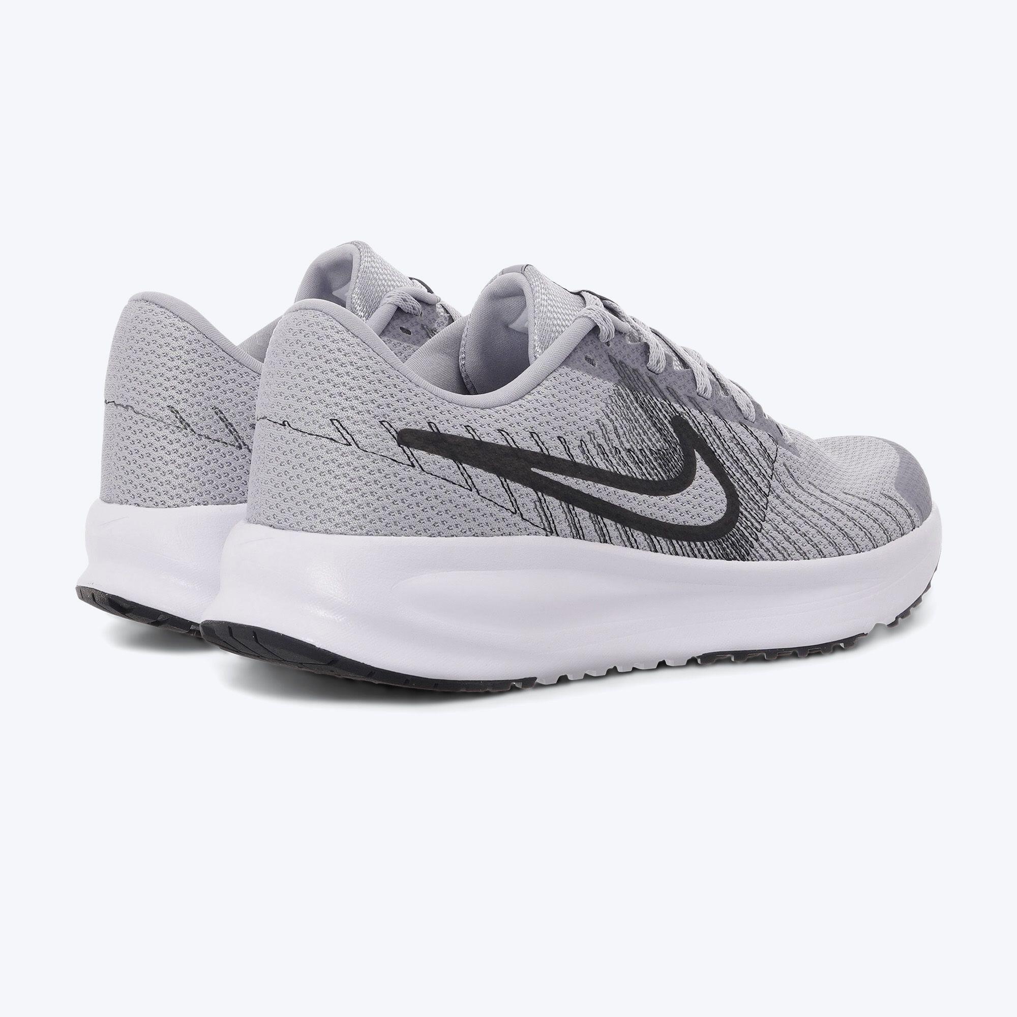 Zapatilla de Training para HOMBRE NIKE RUN DEFY 3/8