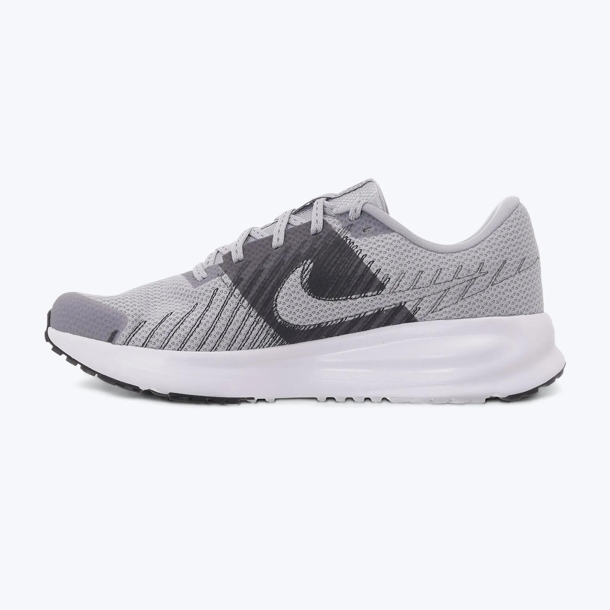 Zapatilla de Training para HOMBRE NIKE RUN DEFY 4/8