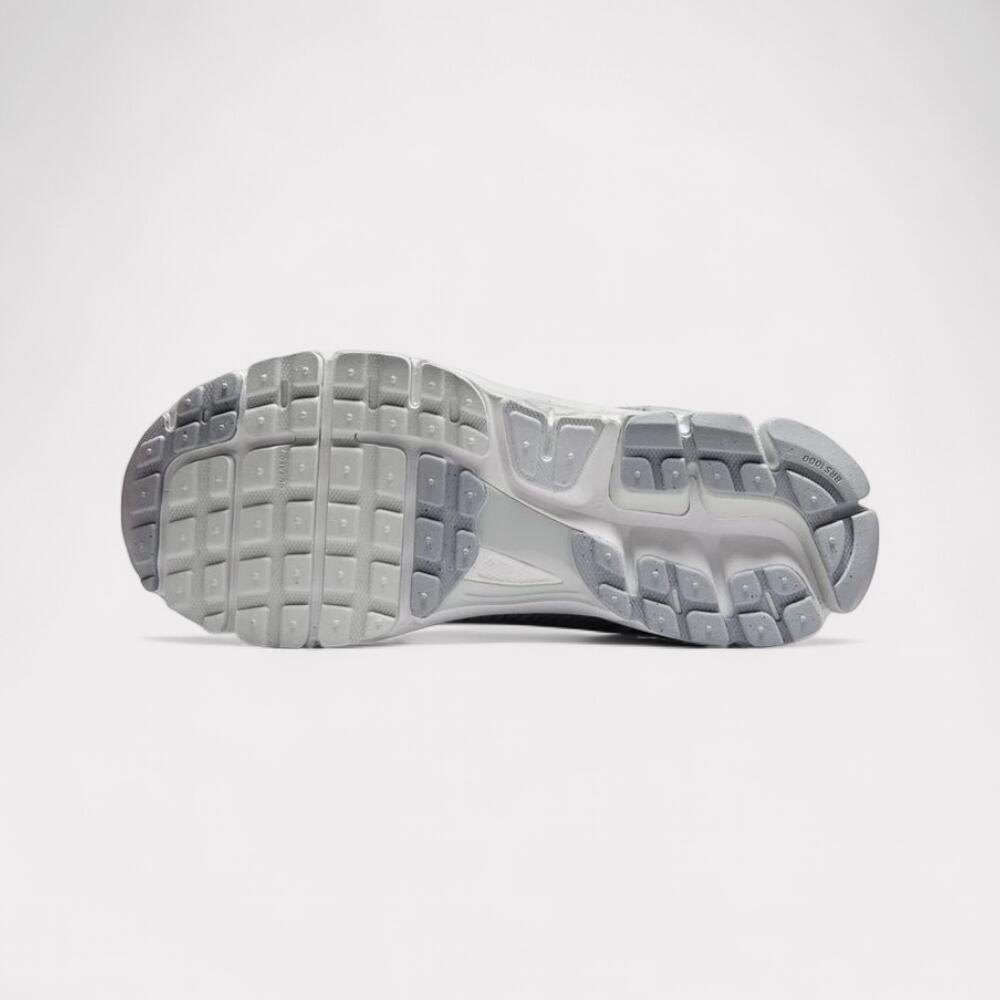 Nike Zoom Vomero 5 - Platinum Grey 5/7