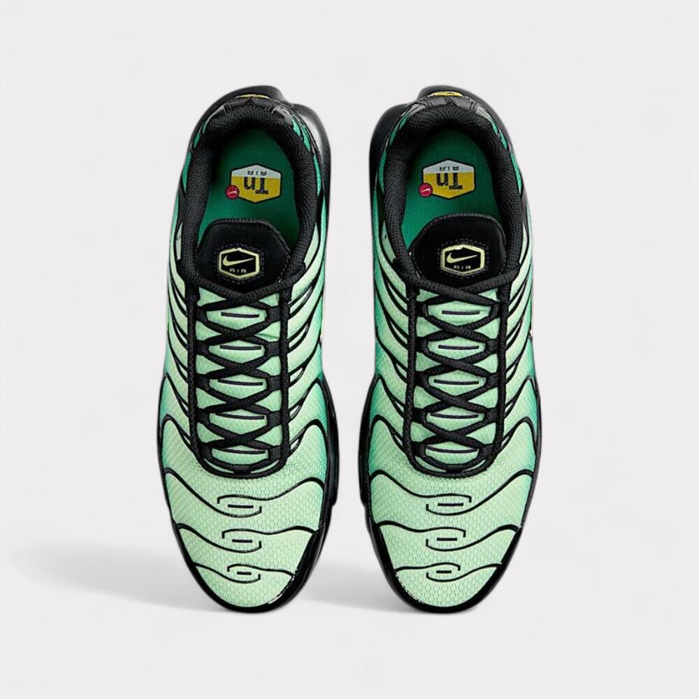 Nike Air Max Plus - Vapor Green 3/5