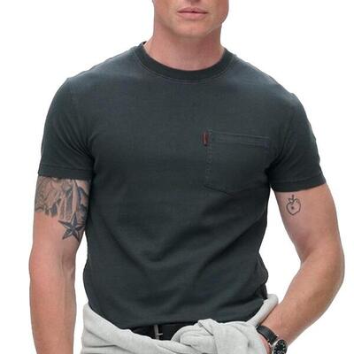 T-shirt met essentiële gewassen zak