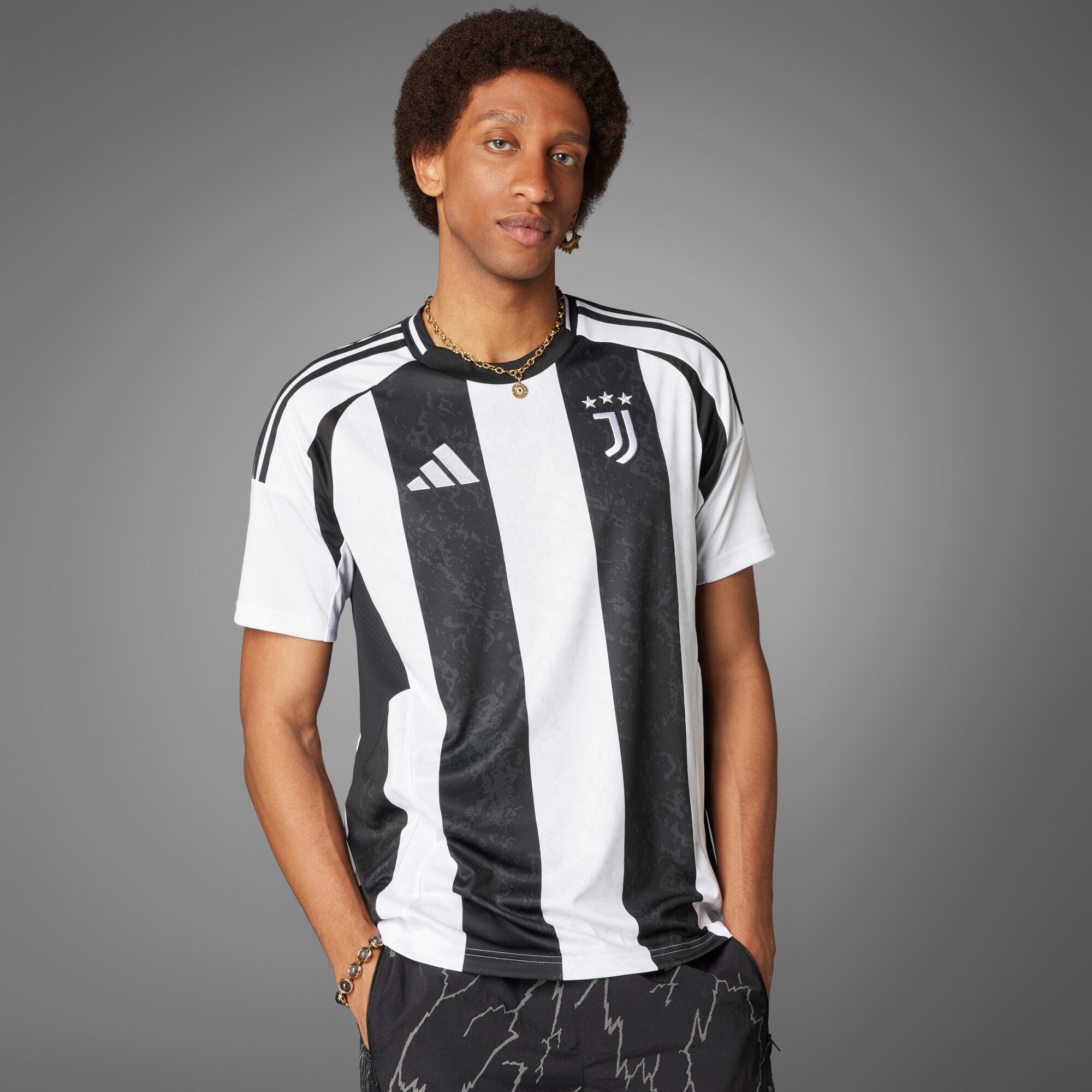 Juventus Turin 24/25 Heimtrikot 3/7