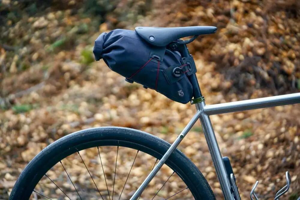 SILCA Grinta Adventure Bag - Sacoche de selle étanche à enroulement 2-5 L, ro... 2/3