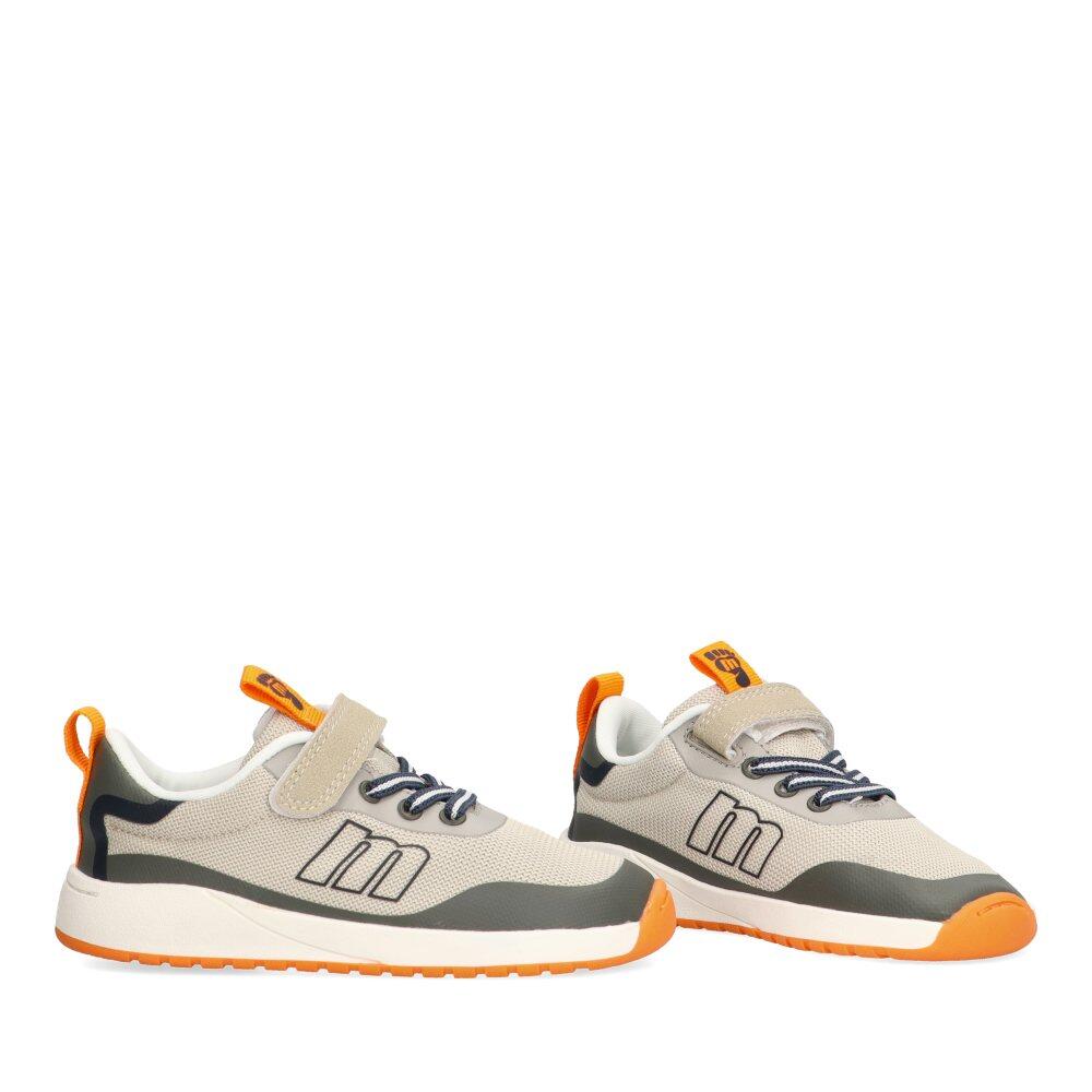 Schoen Mustang model 49045-C57292 voor unisex jongens 5/6