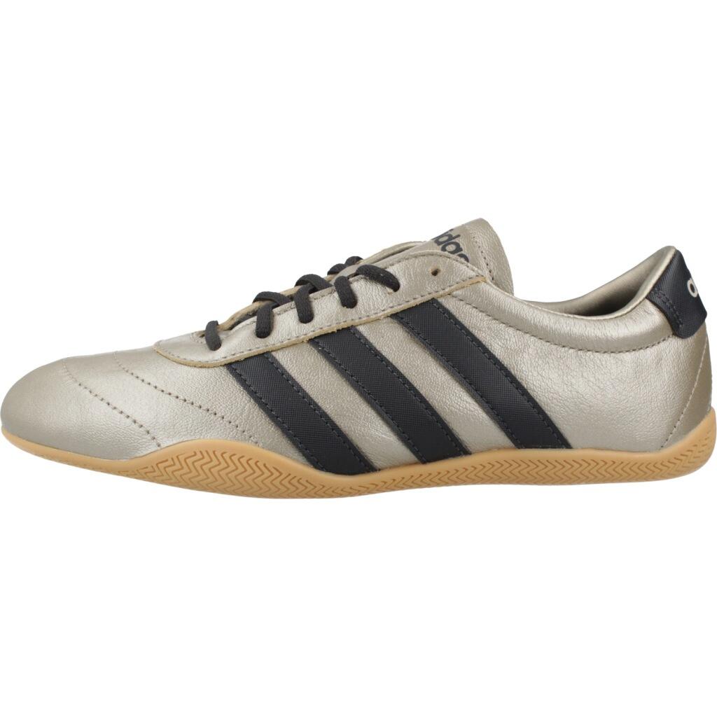 Schoen Adidas model JQ9681 voor vrouwen 2/5
