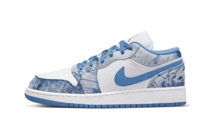 Air Jordan 1 Low Washed Denim 1/3