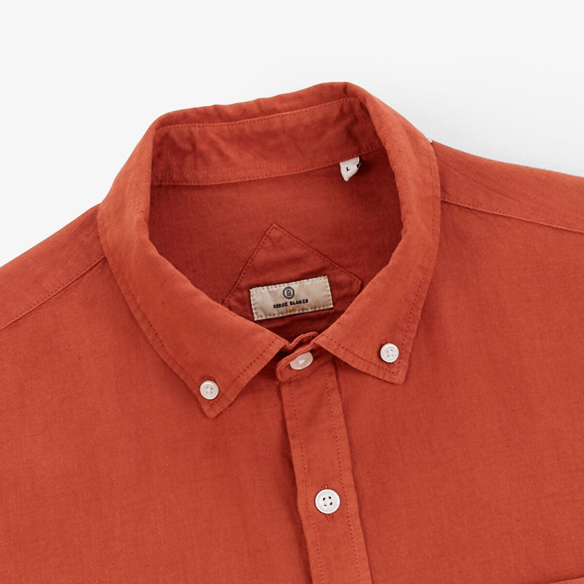 Camicia a maniche lunghe con taschino sul petto 3/4