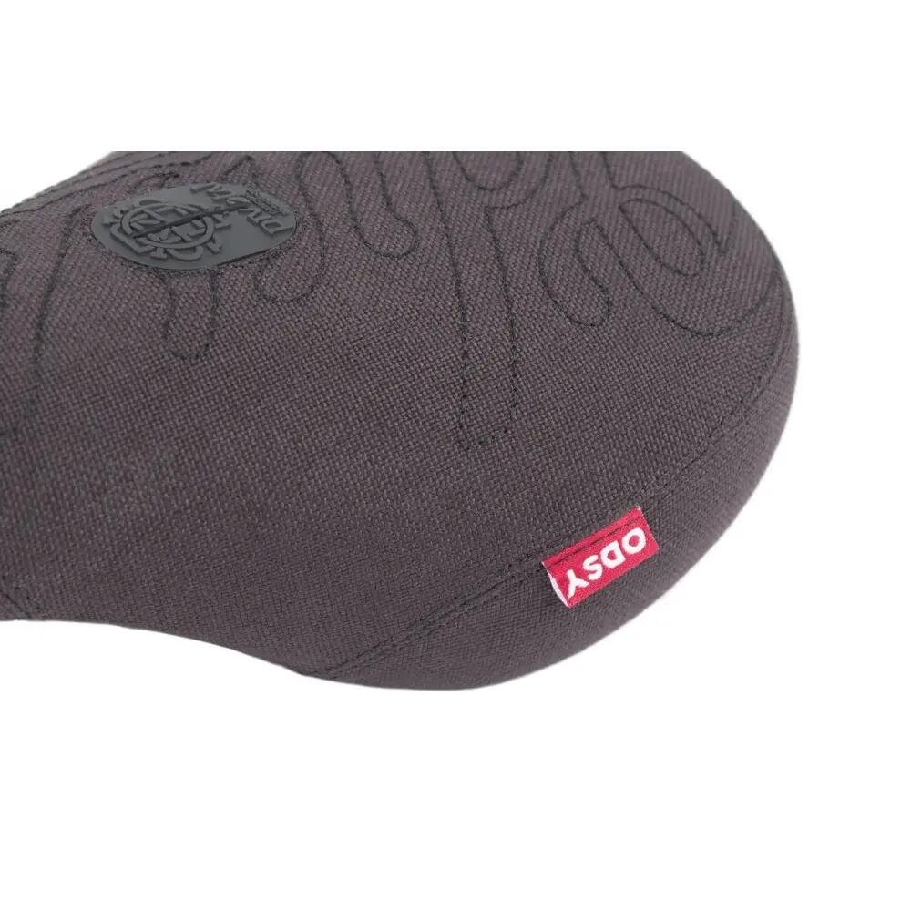 Selle Odyssey Stitch Fat Cap Pivotal 4/4
