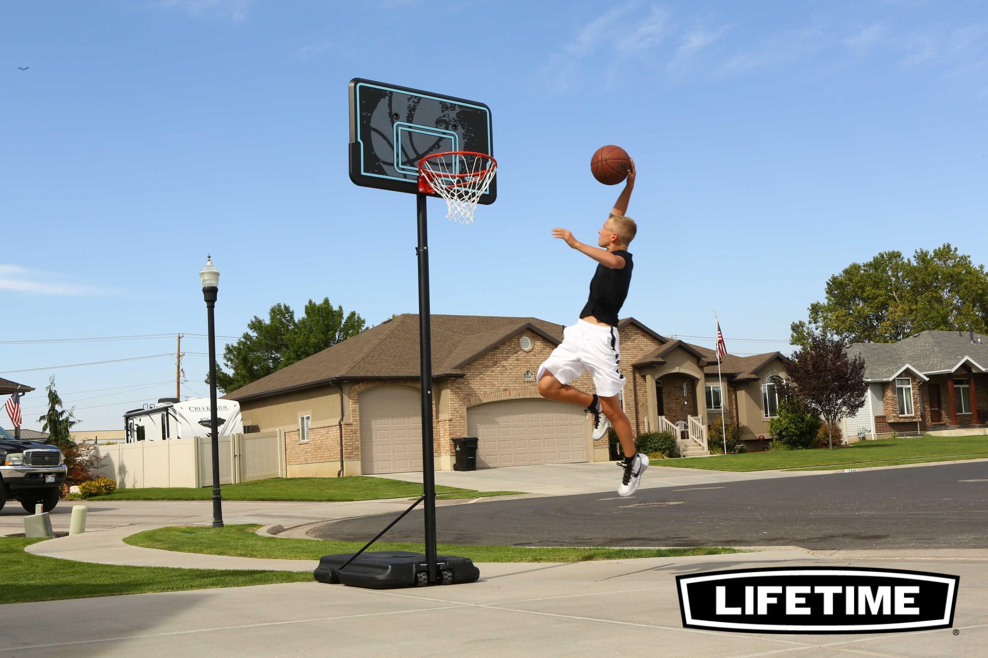 Panier de Basketball sur pied avec base Board-111.7cm Ajustable Lifetime #90759 5/7