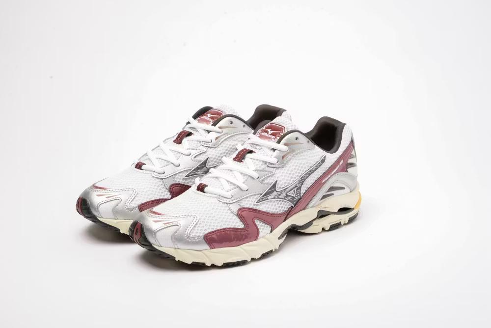 Scarpe Mizuno modello D1GA243114-FW25 per uomini 5/7