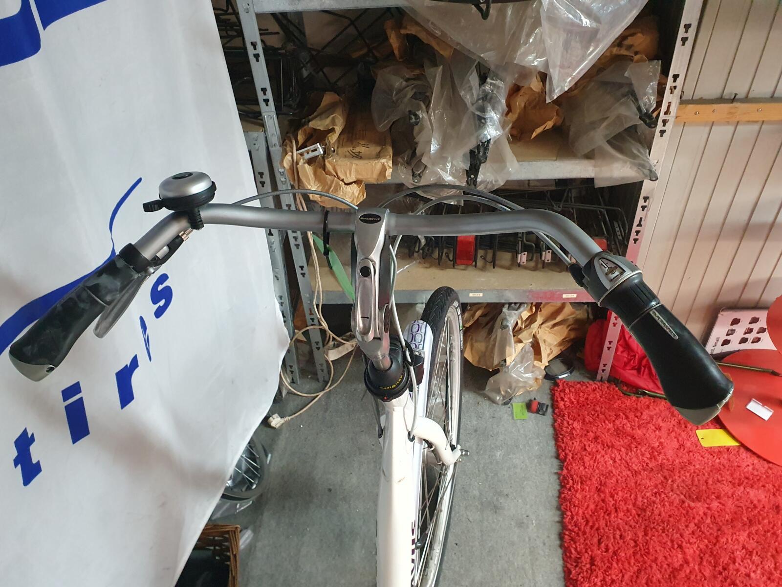 Batavus Mambo, wit 5/7