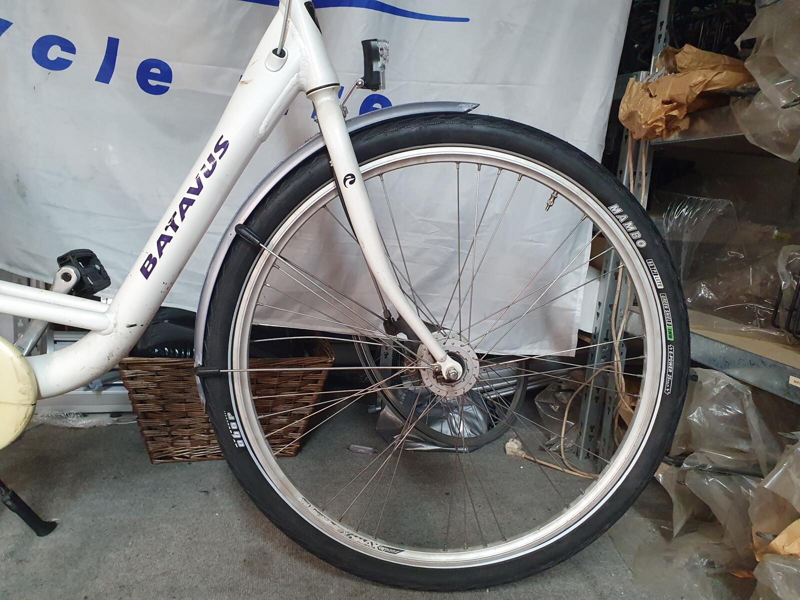 Batavus Mambo, wit 4/7