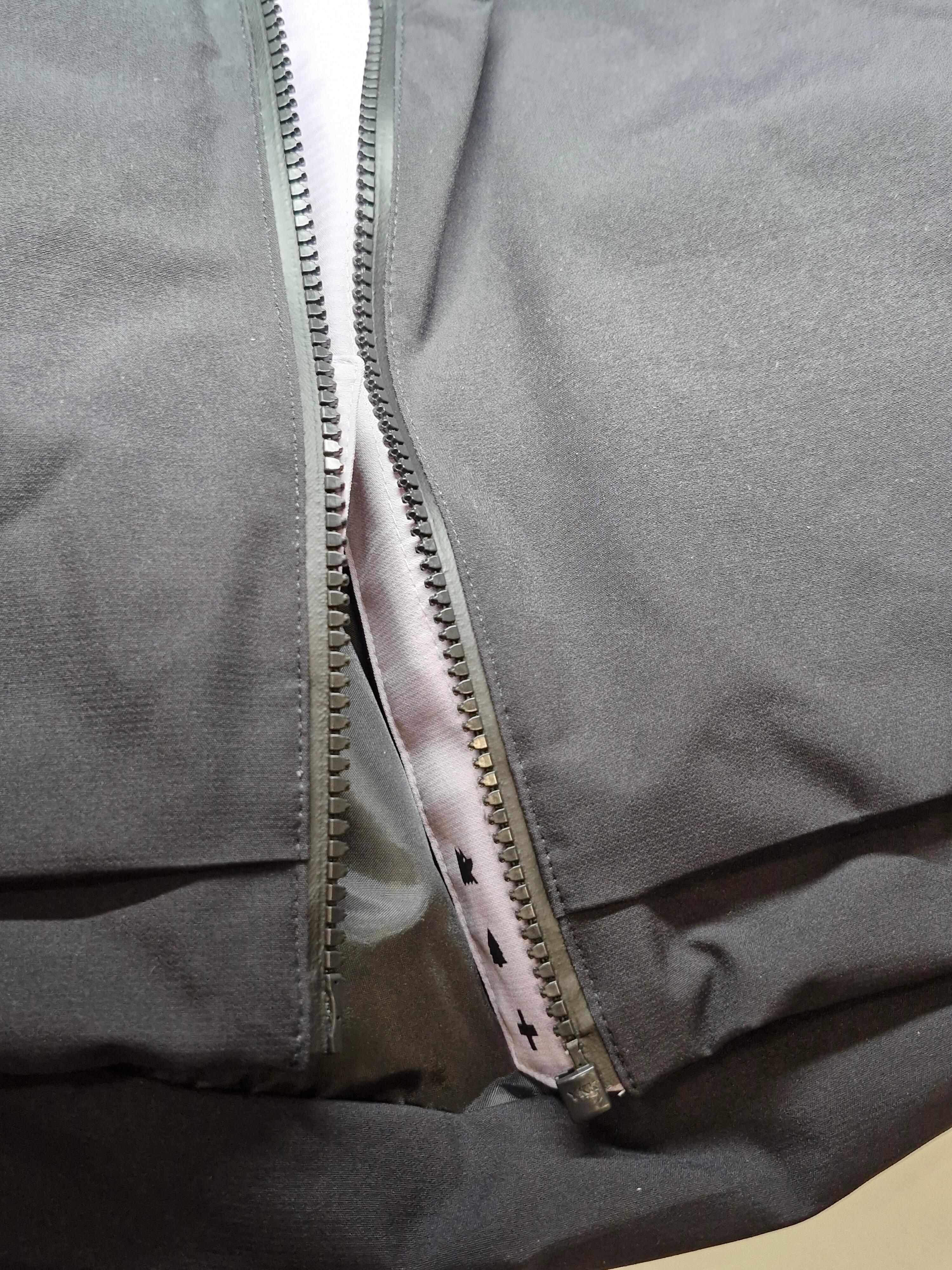 2ND LIFE - Dámská prodyšná lyžařská a snb bunda (2XL) - Ucházející stav - Nové 4/4