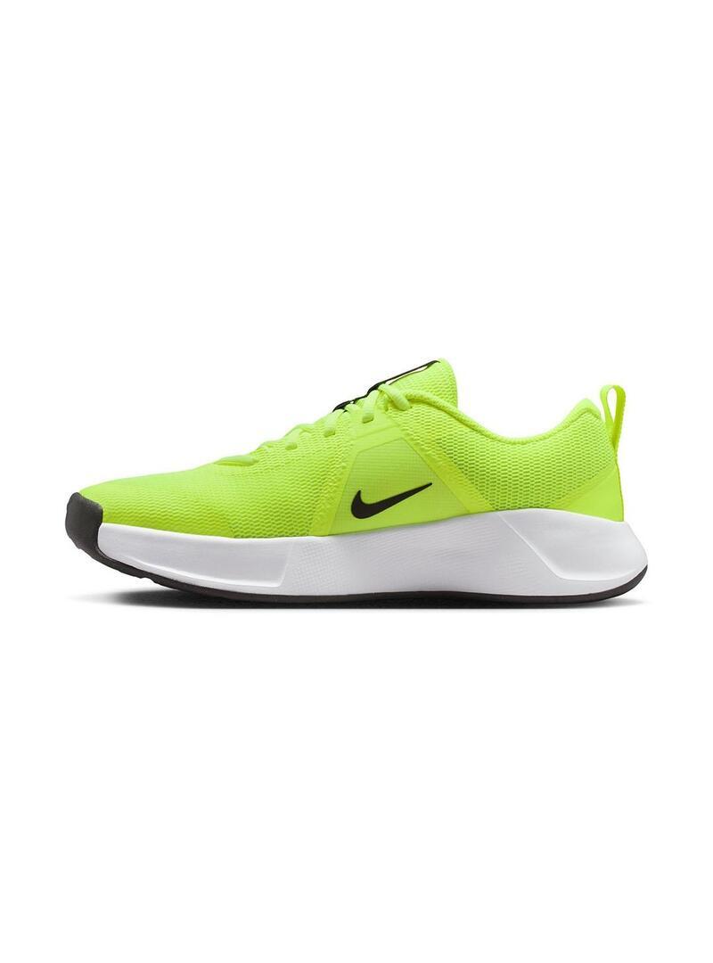 Scarpe da ginnastica da uomo Nike Mc Trainer 3 gialle. 2/7
