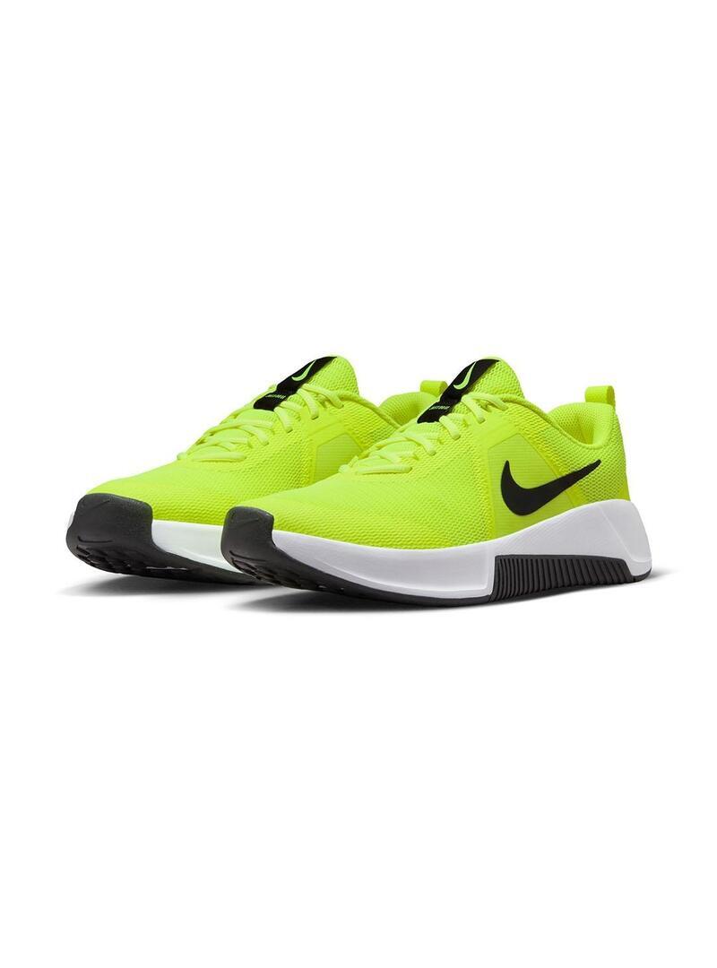 Chaussures de sport pour hommes Nike Mc Trainer 3 jaunes. 6/7