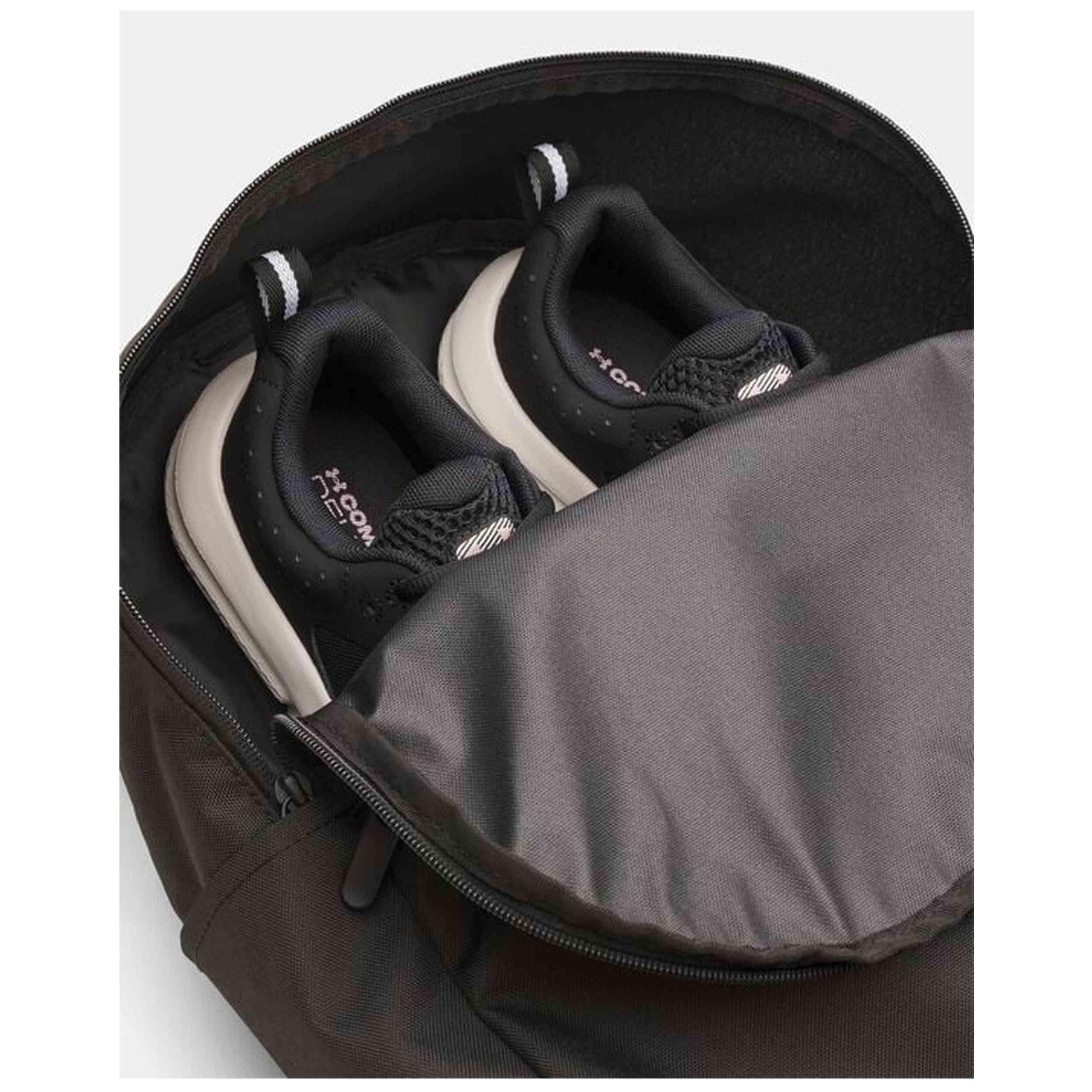 Mochila Under armour modelo 6000991-1 para unissex 3/3