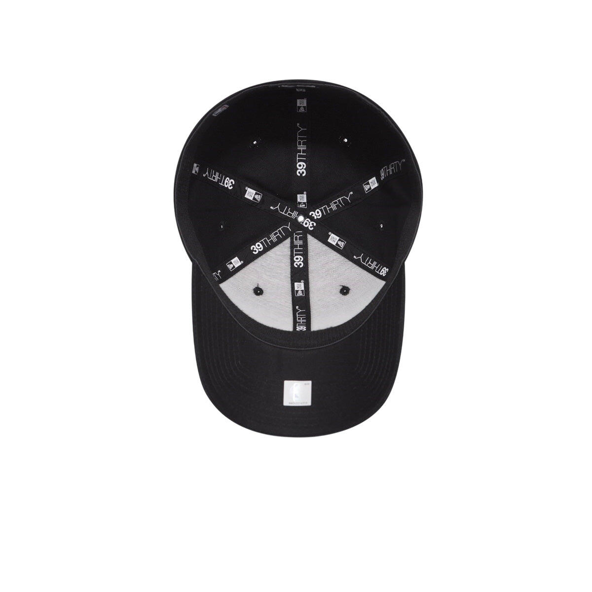 Casquette New Era MONOCHROME CHICAGO BULLS 39THIRTY 3/3