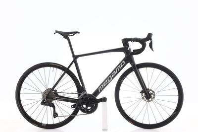 Tweedehands racefiets · raise di2 12v · zeer goede toestand