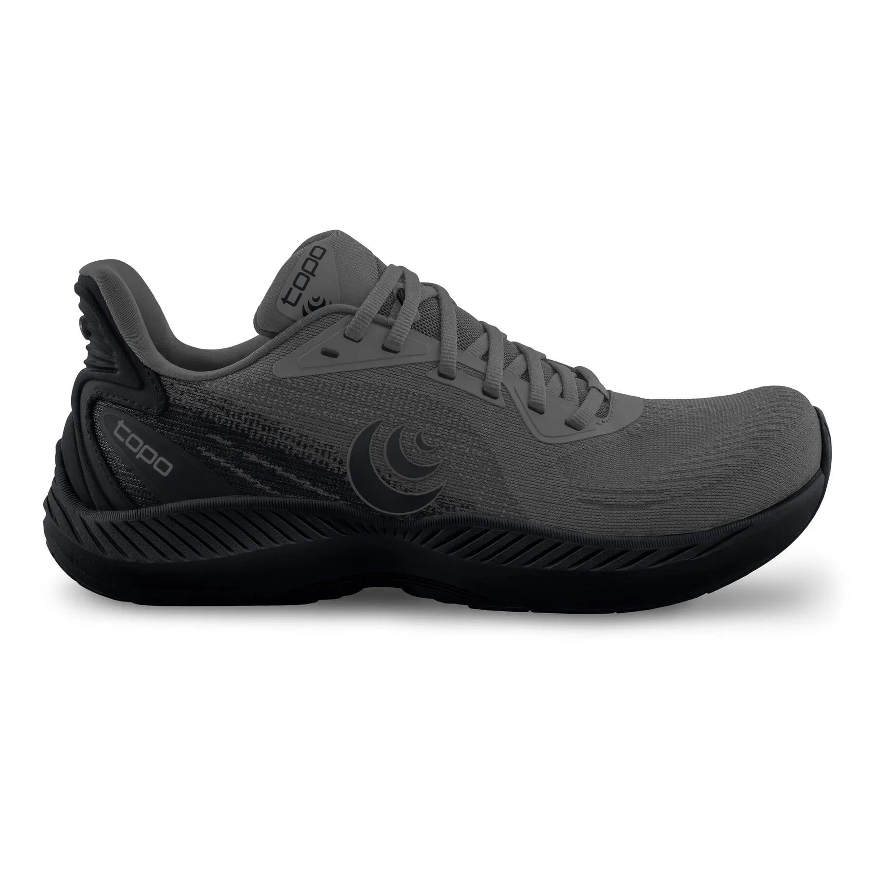 TOPO ATHLETIC picture