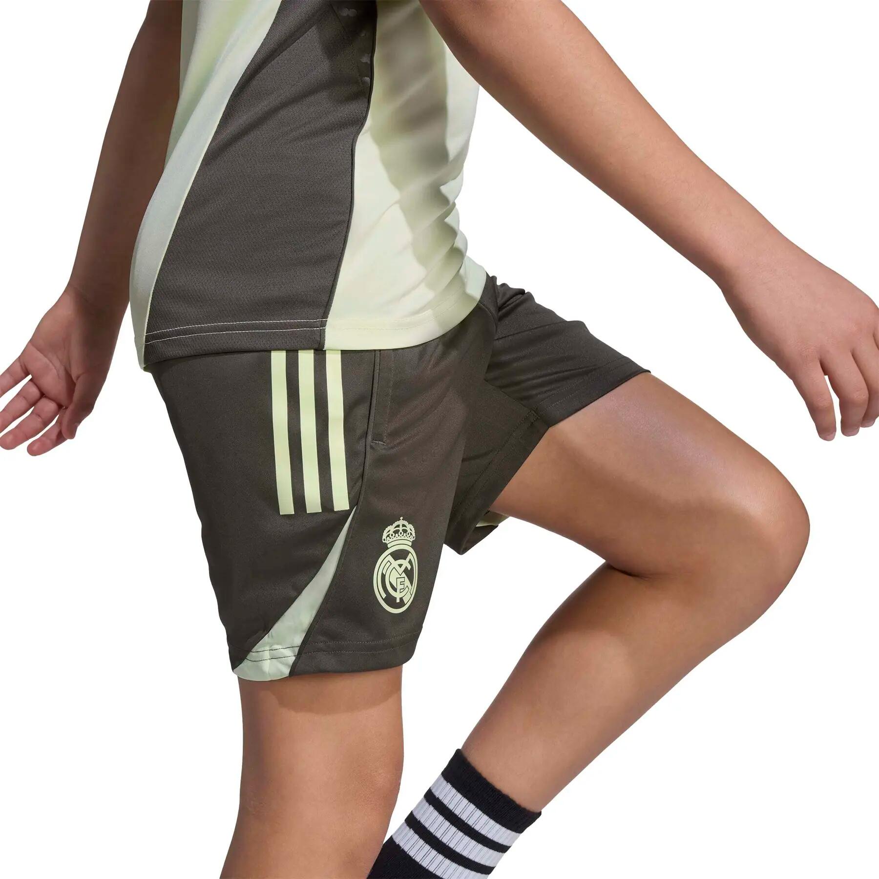 Short d'entraînement enfant Real Madrid 2025/26 6/7