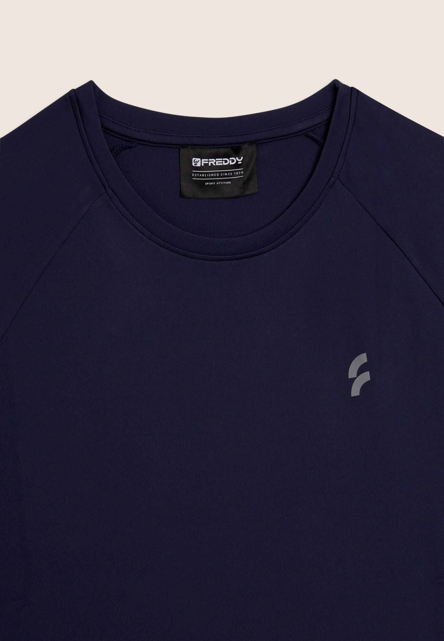 T-shirt tecnica uomo elasticizzata 3/3
