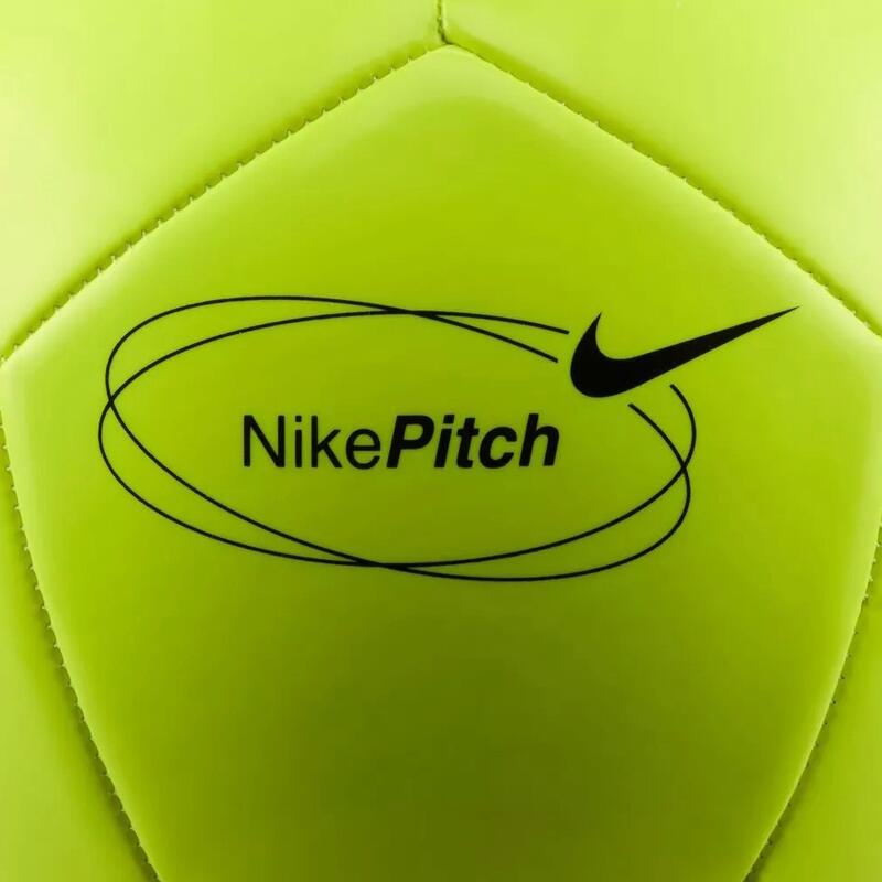 Minge fotbal Nike Pitch Team 26