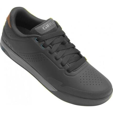 Schuhe Giro Latch