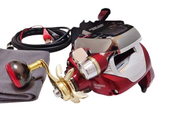 ダイワ　SEABORG 500AT SEABORG 500AT Fishing Electric Reel - Red/Silver