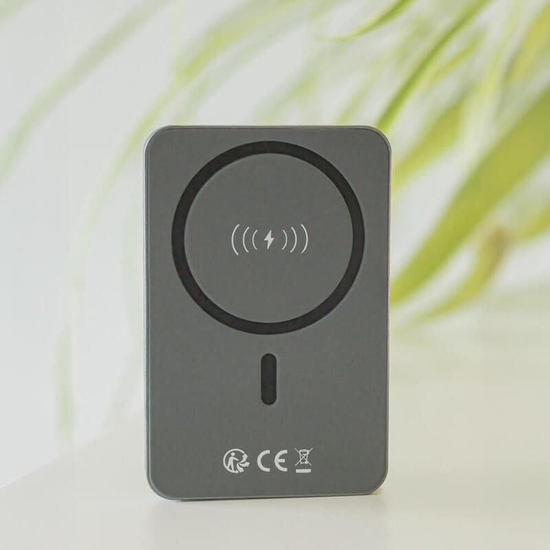 Power bank de camping wireless Forever MATB-200 20W PD 5.000 mAh magnetic negru