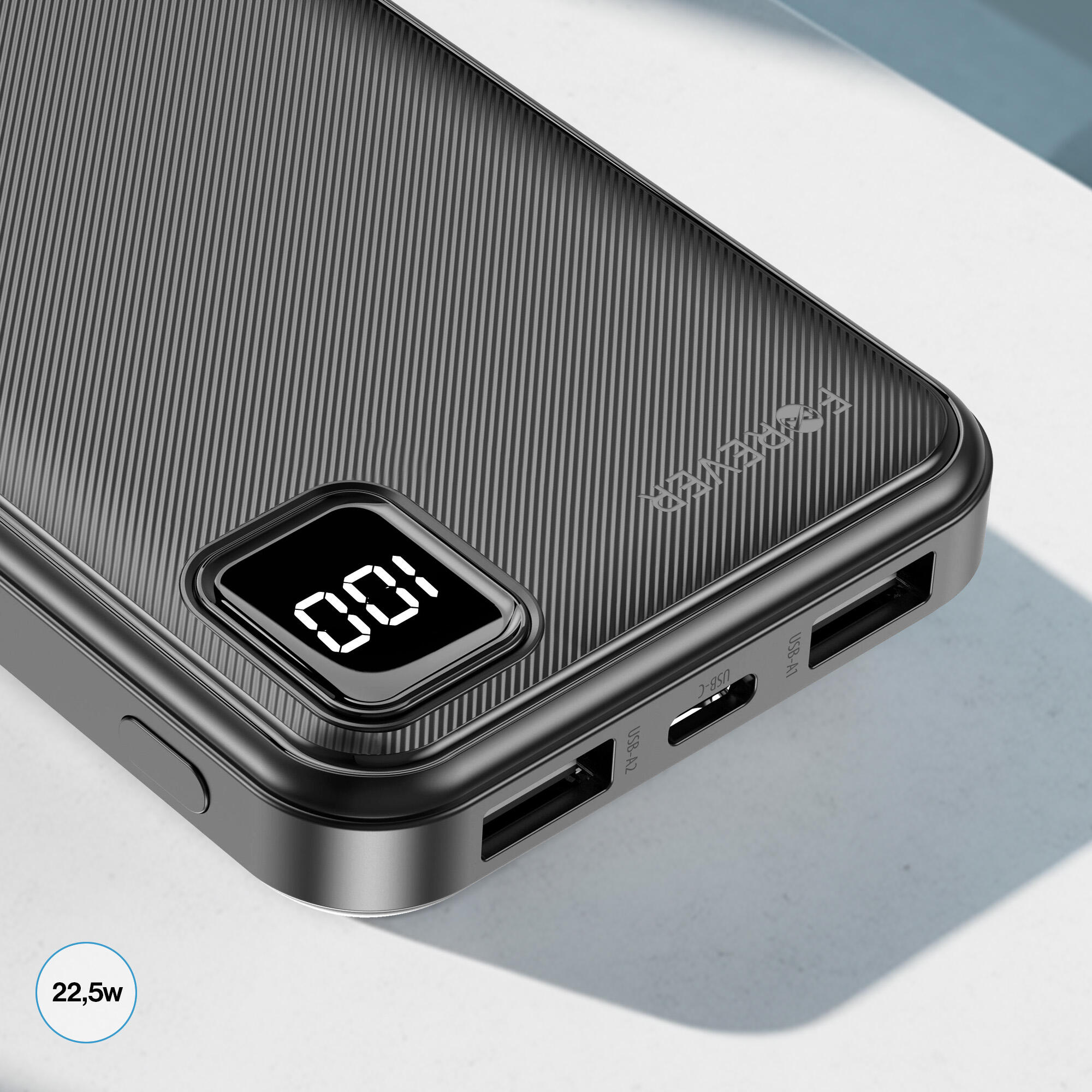 Power bank da campeggio Forever TB-300M PD QC 22,5W 10000 mAh nero 7/7